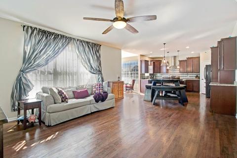 1464 S Saddlebrook Ln, Minooka, IL 60447 photo 9