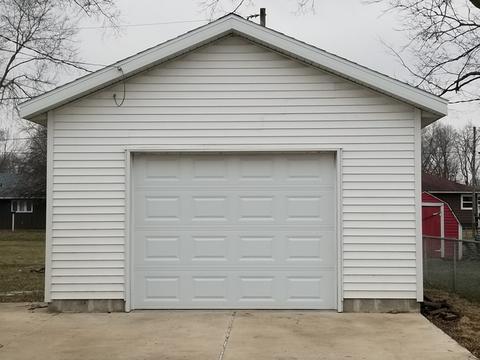 306 W 7th St, Georgetown, IL 61846 photo 2