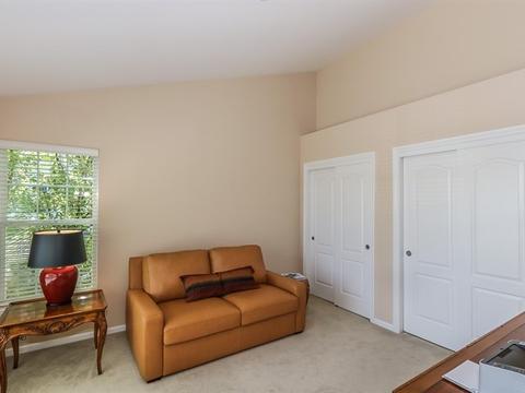 1203 Falcon Ridge Dr, Elgin, IL 60124 photo 19
