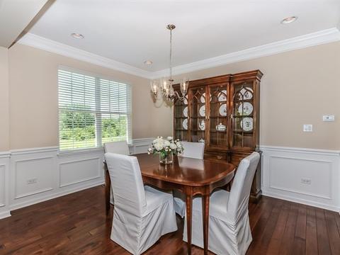 1203 Falcon Ridge Dr, Elgin, IL 60124 photo 5