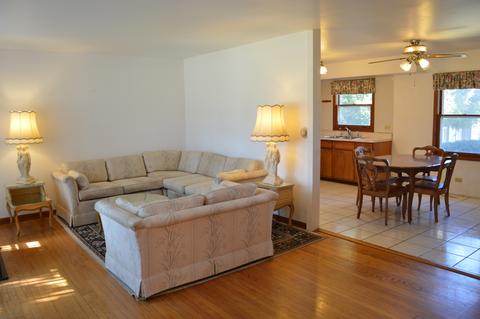 4054 Phyllis Rd, Northbrook, IL 60062 photo 18