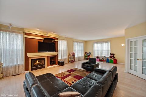 95 Lemans Dr, Wheeling, IL 60090 photo 8