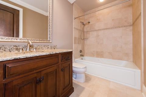 536 Ridgemoor Dr, Willowbrook, IL 60527 photo 18