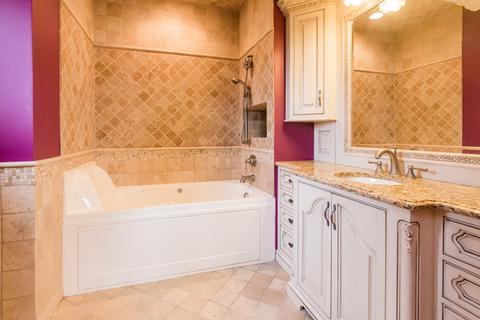 536 Ridgemoor Dr, Willowbrook, IL 60527 photo 22