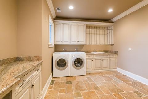 536 Ridgemoor Dr, Willowbrook, IL 60527 photo 23