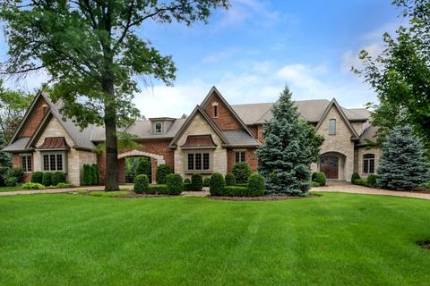 536 Ridgemoor Dr, Willowbrook, IL 60527 photo 1