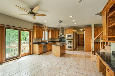 1610 E Hawthorne Blvd, Wheaton, IL 60187 photo 7