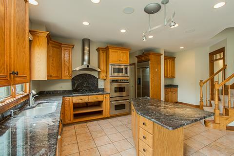 1610 E Hawthorne Blvd, Wheaton, IL 60187 photo 8