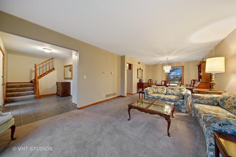 1385 Valayna Dr, Aurora, IL 60504 photo 3