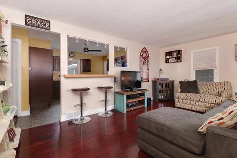 100 W Poplar St, Normal, IL 61761 photo 2
