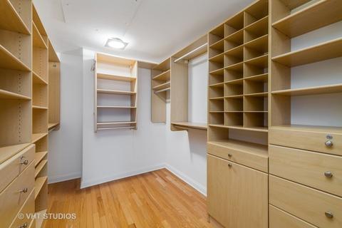21 E Huron St #3203, Chicago, IL 60611 photo 19