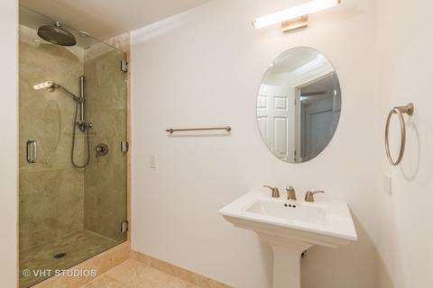 21 E Huron St #3203, Chicago, IL 60611 photo 23