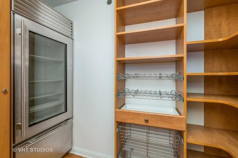 21 E Huron St #3203, Chicago, IL 60611 photo 26
