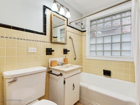 425 Darrow Ave, Evanston, IL 60202 photo 20