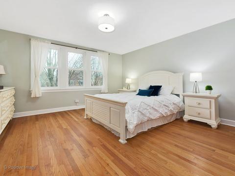 425 Darrow Ave, Evanston, IL 60202 photo 13