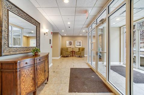 1277 E Thacker St #408, Des Plaines, IL 60016 photo 4
