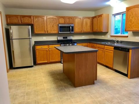 2608 Arbor Dr, Mchenry, IL 60050 photo 9