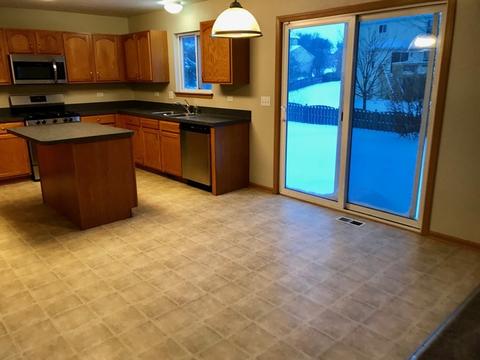 2608 Arbor Dr, Mchenry, IL 60050 photo 8