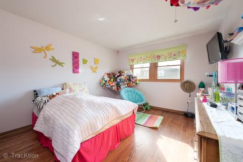 7700 Blackberry Ln, Willowbrook, IL 60527 photo 18