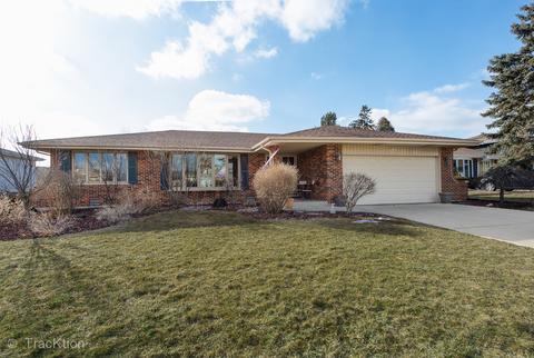 7700 Blackberry Ln, Willowbrook, IL 60527 photo 1