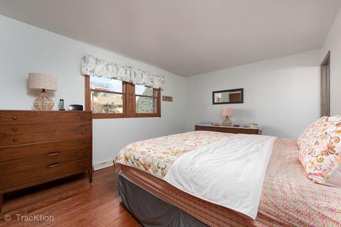 7700 Blackberry Ln, Willowbrook, IL 60527 photo 16