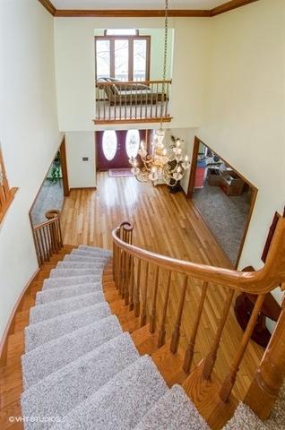 2320 Periwinkle Ln, Algonquin, IL 60102 photo 4