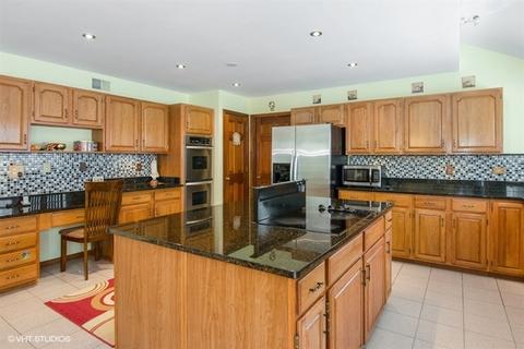 2320 Periwinkle Ln, Algonquin, IL 60102 photo 5