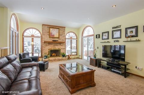 2320 Periwinkle Ln, Algonquin, IL 60102 photo 7