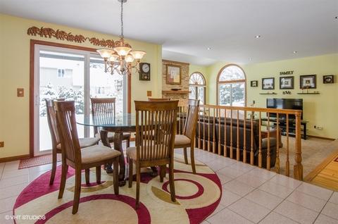 2320 Periwinkle Ln, Algonquin, IL 60102 photo 9