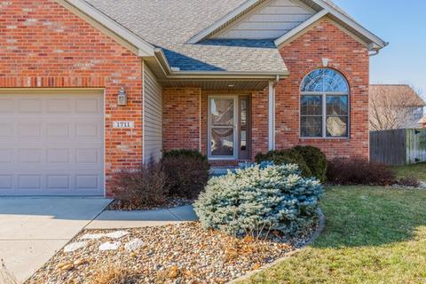 1711 Fraser Dr, Normal, IL 61761 photo 2
