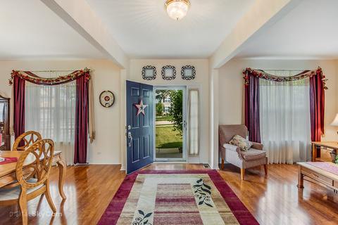 2453 Cushing Ln, Aurora, IL 60503 photo 3