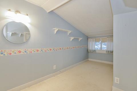 17 N Commonwealth Ave, Elgin, IL 60123 photo 10