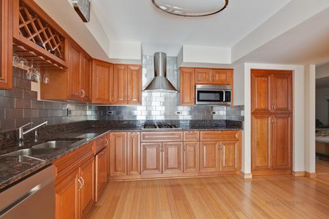 447 Maple Dr, Wheeling, IL 60090 photo 9