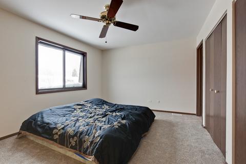 447 Maple Dr, Wheeling, IL 60090 photo 22