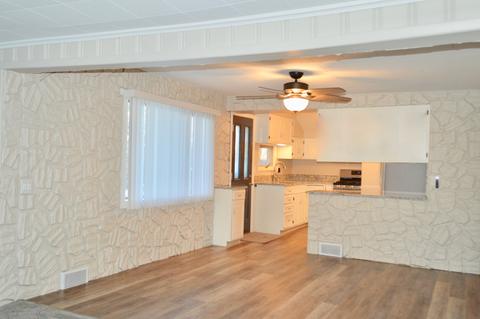 2914 Spring Rd, Mccullom Lake, IL 60050 photo 4