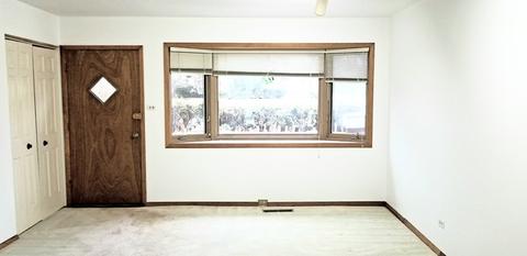 580 Morton St, Hoffman Estates, IL 60169 photo 2