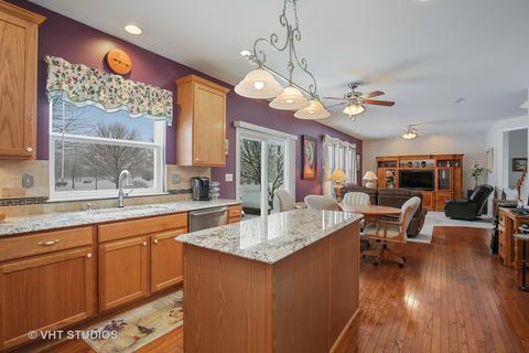 4110 Georgetown Cir, Algonquin, IL 60102 photo 5