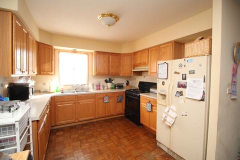 1122 Highbury Dr, Elgin, IL 60120 photo 5