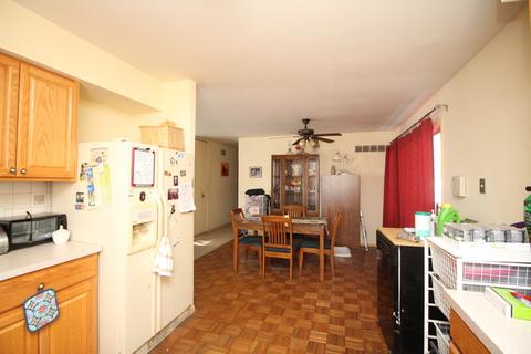 1122 Highbury Dr, Elgin, IL 60120 photo 4