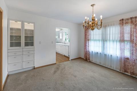 809 Royal Ln, West Dundee, IL 60118 photo 12