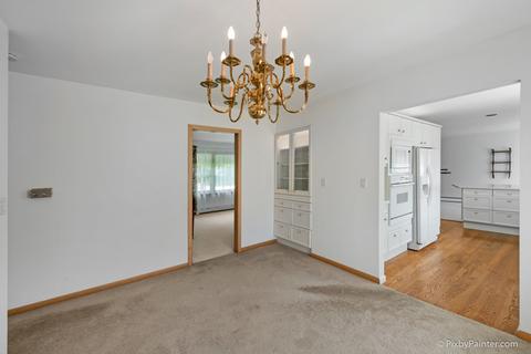 809 Royal Ln, West Dundee, IL 60118 photo 13