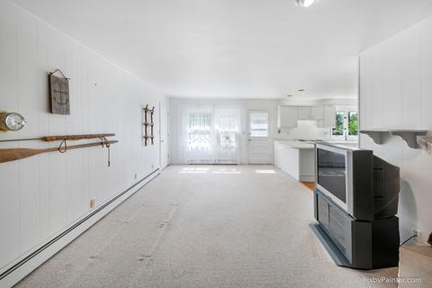 809 Royal Ln, West Dundee, IL 60118 photo 5