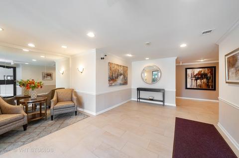 2000 Chestnut Ave #112, Glenview, IL 60025 photo 2