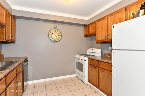 248 E Bailey Rd #G, Naperville, IL 60565 photo 4