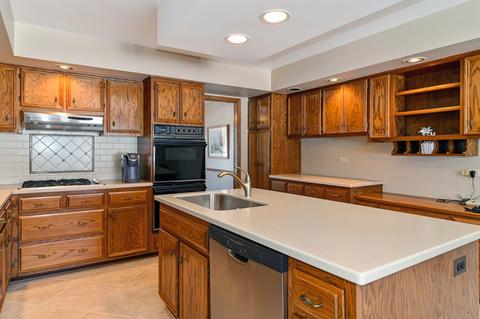 8517 Heather Dr, Burr Ridge, IL 60527 photo 14