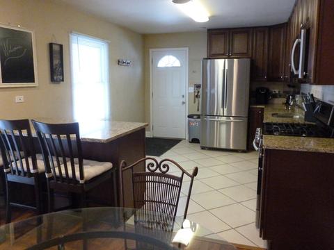 202 E Maxon Ln, Streamwood, IL 60107 photo 12