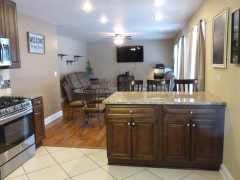 202 E Maxon Ln, Streamwood, IL 60107 photo 6