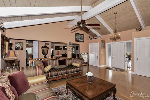 2306 N Long Ln, Mchenry, IL 60051 photo 5