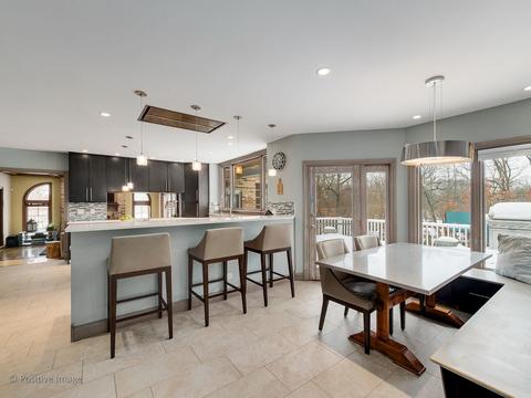 140 Circle Ridge Dr, Burr Ridge, IL 60527 photo 5