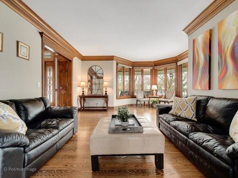140 Circle Ridge Dr, Burr Ridge, IL 60527 photo 3